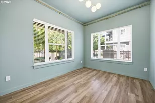 494 NE Cleveland Ave, Gresham, OR 97030 - Photo 10