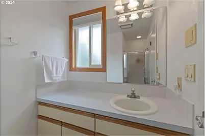 6135 SW Cross Creek Dr, Beaverton, OR 97078 - Photo 20