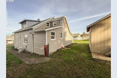 318 Willamette St, Oregon City, OR 97045 - Photo 32