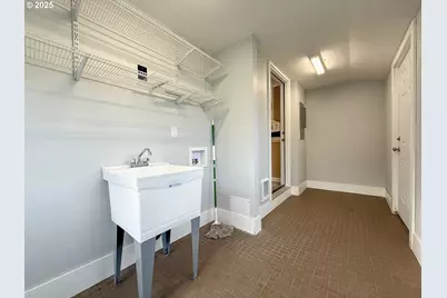 318 Willamette St, Oregon City, OR 97045 - Photo 42