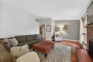 1456 NW Almira St, Roseburg, OR 97471 - Photo 6