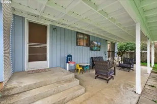 1456 NW Almira St, Roseburg, OR 97471 - Photo 26