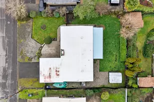 1456 NW Almira St, Roseburg, OR 97471 - Photo 36