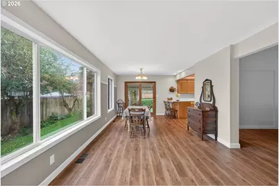 1456 NW Almira St, Roseburg, OR 97471 - Photo 10