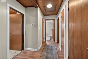 1456 NW Almira St, Roseburg, OR 97471 - Photo 16