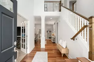 6437 SW Raleighwood Ct, Portland, OR 97221 - Photo 2