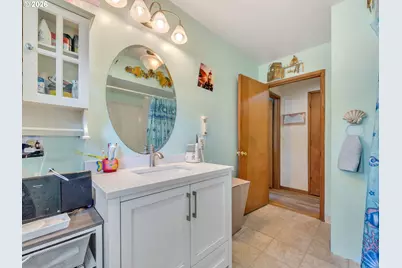 35302 Lyngstad Heights Ln, Astoria, OR 97103 - Photo 24