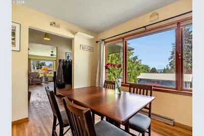 35302 Lyngstad Heights Ln, Astoria, OR 97103 - Photo 10