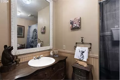 415 W D St, Rainier, OR 97048 - Photo 12