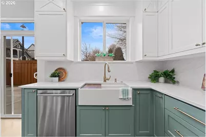 11595 SW Butte Ln, Beaverton, OR 97008 - Photo 14