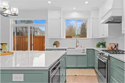 11595 SW Butte Ln, Beaverton, OR 97008 - Photo 16