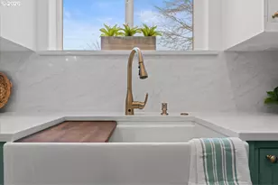 11595 SW Butte Ln, Beaverton, OR 97008 - Photo 18