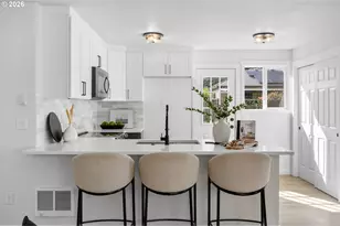 4915 NE 79th Ave, Portland, OR 97218 - Photo 6