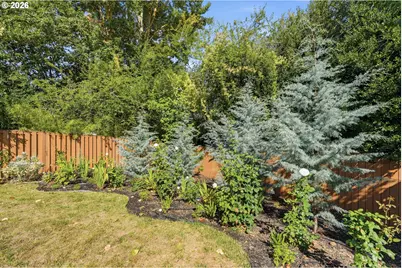 5759 NE Ainsworth St, Portland, OR 97218 - Photo 42