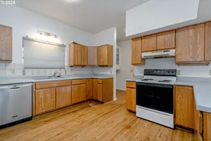 17271 Scales Ave, Sandy, OR 97055 - Photo 6