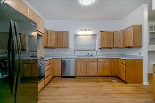 17271 Scales Ave, Sandy, OR 97055 - Photo 4