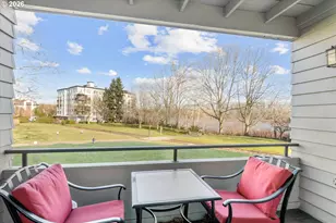 5050 S Landing Dr, Portland, OR 97239 - Photo 8