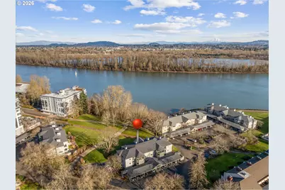 5050 S Landing Dr #202, Portland, OR 97239 - Photo 2