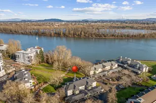 5050 S Landing Dr, Portland, OR 97239 - Photo 2