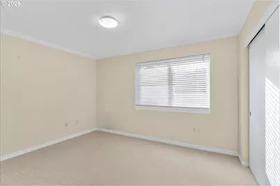 5050 S Landing Dr #202, Portland, OR 97239 - Photo 12