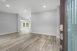 1655 S Elm St, Canby, OR 97013 - Photo 2