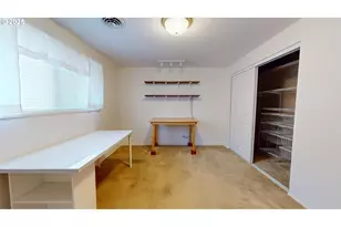 1671 T St, Springfield, OR 97477 - Photo 24