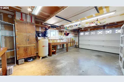 1671 T St, Springfield, OR 97477 - Photo 28