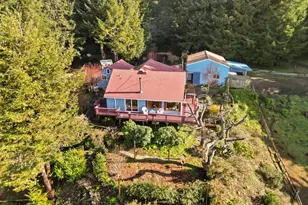 94104 Bellview Ln, Gold Beach, OR 97444 - Photo 24