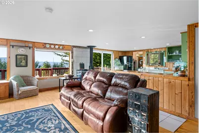 94104 Bellview Ln, Gold Beach, OR 97444 - Photo 4