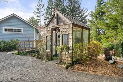94104 Bellview Ln, Gold Beach, OR 97444 - Photo 22