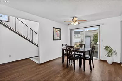 445 NE Village Squire Ave #4, Gresham, OR 97030 - Photo 8