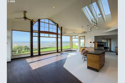 880 Ocean Dr SW, Bandon, OR 97411 - Photo 10