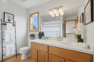 21903 NE Shaver St, Fairview, OR 97024 - Photo 18