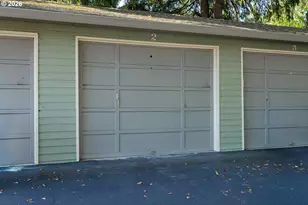 11990 SW Corby Dr, Portland, OR 97225 - Photo 26