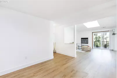 11990 SW Corby Dr #2, Portland, OR 97225 - Photo 4