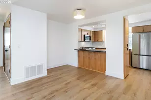 11990 SW Corby Dr, Portland, OR 97225 - Photo 6