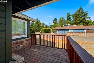 732 N College St, Newberg, OR 97132 - Photo 32