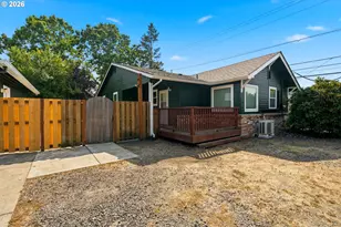 732 N College St, Newberg, OR 97132 - Photo 28
