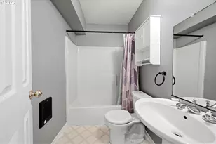 732 N College St, Newberg, OR 97132 - Photo 20