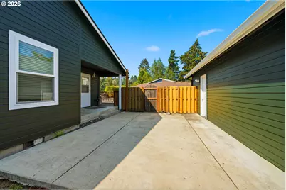 732 N College St, Newberg, OR 97132 - Photo 30