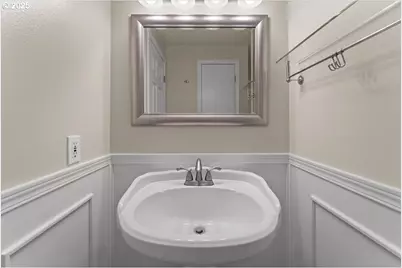 20624 SW Rosa Dr, Beaverton, OR 97078 - Photo 24