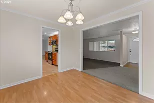20624 SW Rosa Dr, Beaverton, OR 97078 - Photo 8