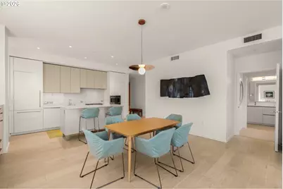 1150 NW Quimby St #702, Portland, OR 97209 - Photo 8