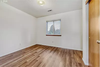 15975 SE Mary Ann Ln, Milwaukie, OR 97267 - Photo 24