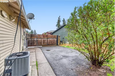 15975 SE Mary Ann Ln, Milwaukie, OR 97267 - Photo 30