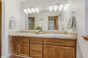 15975 SE Mary Ann Ln, Milwaukie, OR 97267 - Photo 20