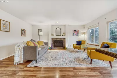 15975 SE Mary Ann Ln, Milwaukie, OR 97267 - Photo 12