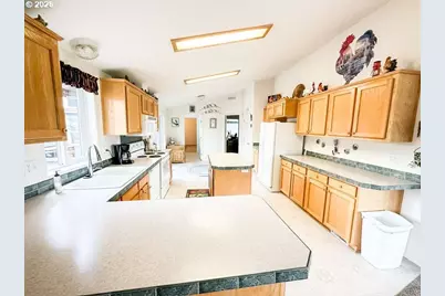 46198 Slaughterhouse Rd, Halfway, OR 97834 - Photo 4