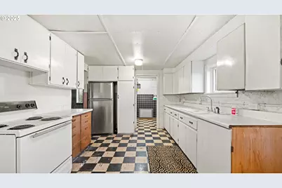 85576 Highway 11, Milton-Freewater, OR 97862 - Photo 8