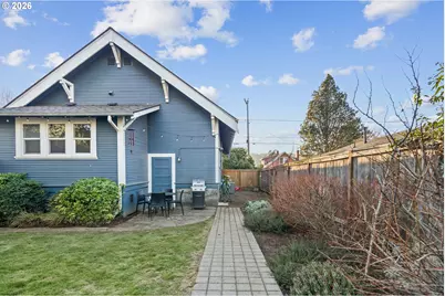 9941 N Willamette Blvd, Portland, OR 97203 - Photo 4